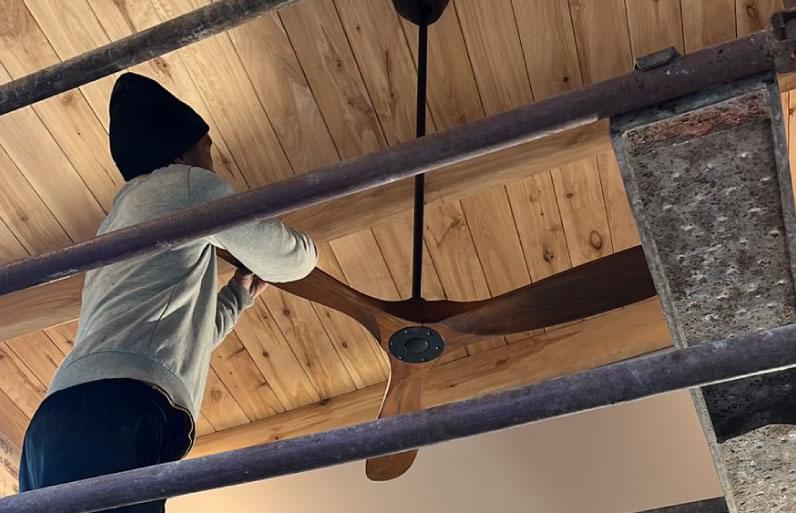 Proper placement of ceiling fan